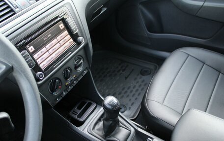 Skoda Rapid I, 2015 год, 985 000 рублей, 15 фотография