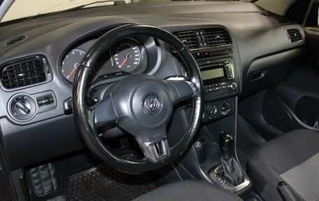 Volkswagen Polo VI (EU Market), 2012 год, 817 000 рублей, 14 фотография