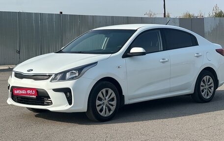 KIA Rio IV, 2018 год, 1 050 000 рублей, 1 фотография