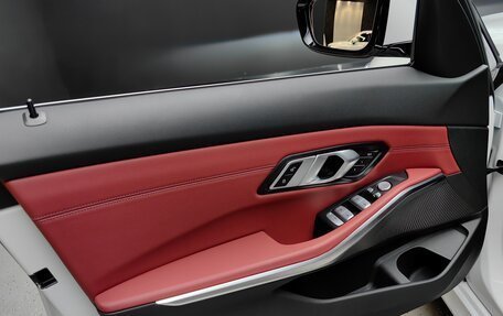 BMW 3 серия, 2024 год, 4 950 000 рублей, 19 фотография