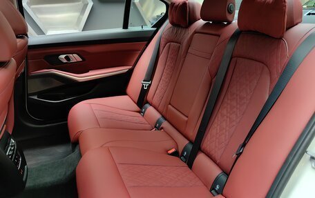 BMW 3 серия, 2024 год, 4 950 000 рублей, 21 фотография