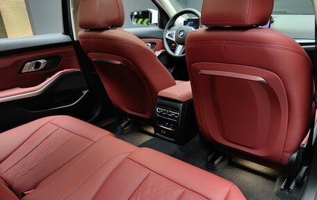 BMW 3 серия, 2024 год, 4 950 000 рублей, 22 фотография