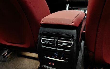 BMW 3 серия, 2024 год, 4 950 000 рублей, 33 фотография