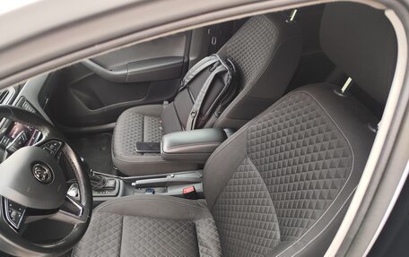 Skoda Rapid I, 2018 год, 1 400 000 рублей, 9 фотография