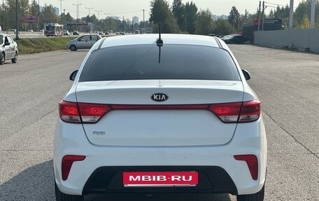 KIA Rio IV, 2018 год, 1 050 000 рублей, 4 фотография
