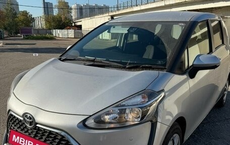 Toyota Sienta II, 2019 год, 1 680 000 рублей, 1 фотография