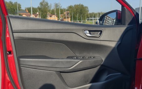 Hyundai Solaris II рестайлинг, 2019 год, 1 325 000 рублей, 8 фотография