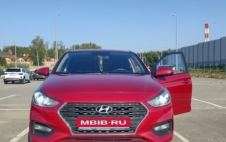 Hyundai Solaris II рестайлинг, 2019 год, 1 325 000 рублей, 3 фотография