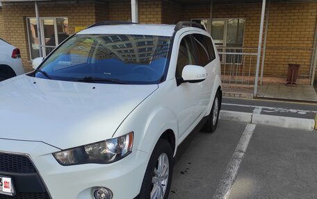 Mitsubishi Outlander III рестайлинг 3, 2012 год, 1 500 000 рублей, 4 фотография