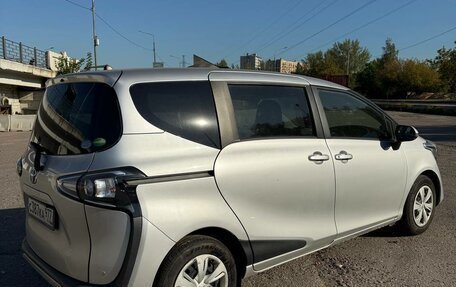 Toyota Sienta II, 2019 год, 1 680 000 рублей, 8 фотография