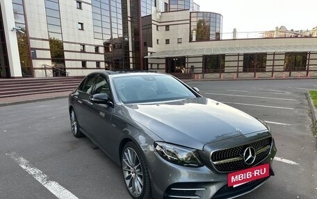 Mercedes-Benz E-Класс AMG, 2017 год, 3 650 000 рублей, 3 фотография