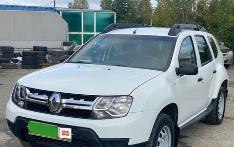 Renault Duster I рестайлинг, 2017 год, 787 000 рублей, 3 фотография