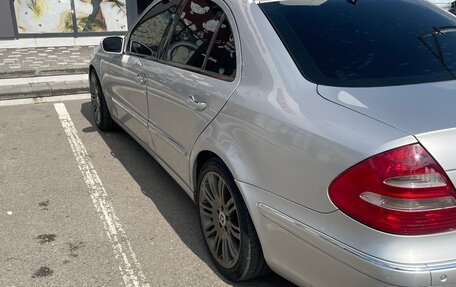 Mercedes-Benz E-Класс, 2004 год, 660 000 рублей, 10 фотография