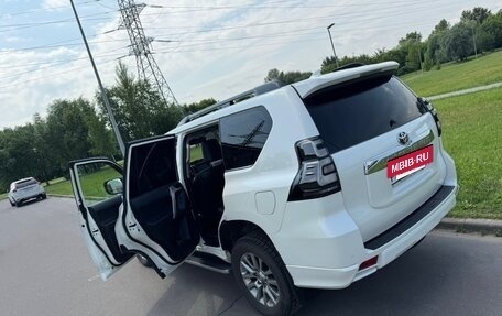 Toyota Land Cruiser Prado 150 рестайлинг 2, 2018 год, 4 370 000 рублей, 2 фотография