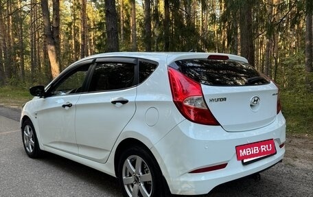 Hyundai Solaris II рестайлинг, 2015 год, 1 080 000 рублей, 4 фотография