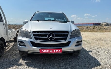 Mercedes-Benz M-Класс, 2011 год, 1 550 000 рублей, 1 фотография