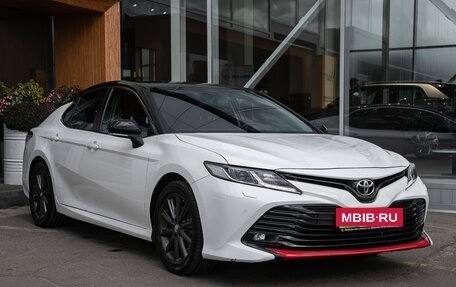 Toyota Camry, 2018 год, 2 349 000 рублей, 5 фотография