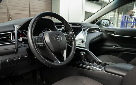 Toyota Camry, 2018 год, 2 349 000 рублей, 18 фотография