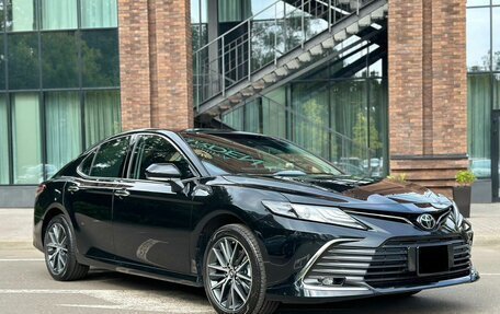 Toyota Camry, 2023 год, 3 400 000 рублей, 3 фотография
