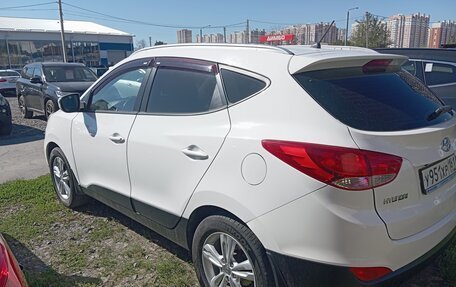 Hyundai ix35 I рестайлинг, 2012 год, 1 350 000 рублей, 3 фотография