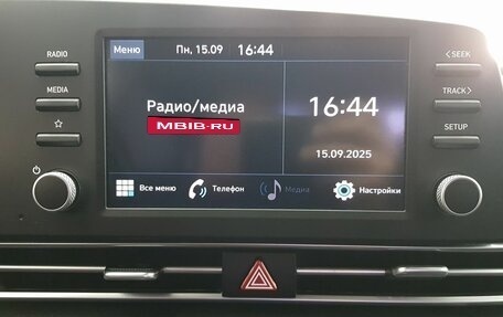 Hyundai Elantra, 2021 год, 1 899 000 рублей, 14 фотография