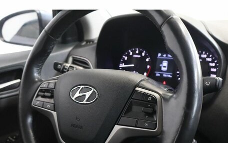 Hyundai Solaris II рестайлинг, 2018 год, 1 199 000 рублей, 8 фотография
