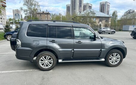 Mitsubishi Pajero IV, 2014 год, 2 780 000 рублей, 5 фотография