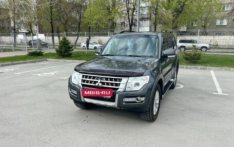 Mitsubishi Pajero IV, 2014 год, 2 780 000 рублей, 8 фотография
