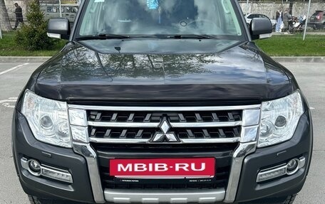 Mitsubishi Pajero IV, 2014 год, 2 780 000 рублей, 7 фотография