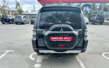 Mitsubishi Pajero IV, 2014 год, 2 780 000 рублей, 3 фотография
