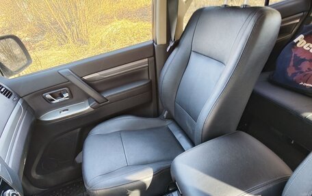 Mitsubishi Pajero IV, 2014 год, 2 780 000 рублей, 17 фотография