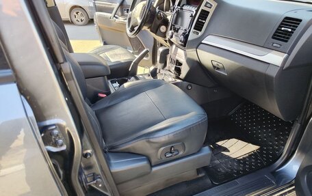 Mitsubishi Pajero IV, 2014 год, 2 780 000 рублей, 21 фотография