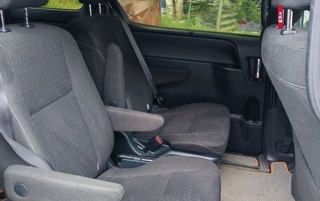 Toyota Noah III, 2019 год, 2 010 000 рублей, 7 фотография