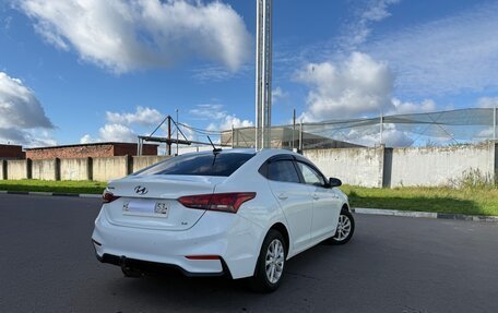 Hyundai Solaris II рестайлинг, 2018 год, 950 000 рублей, 5 фотография