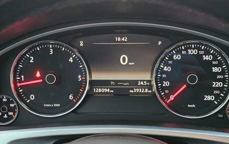 Volkswagen Touareg III, 2015 год, 3 400 000 рублей, 16 фотография