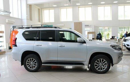 Toyota Land Cruiser Prado 150 рестайлинг 2, 2018 год, 3 500 000 рублей, 4 фотография