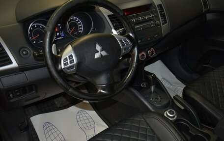 Mitsubishi Outlander III рестайлинг 3, 2011 год, 759 000 рублей, 8 фотография