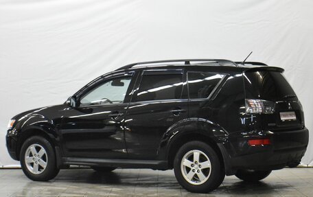 Mitsubishi Outlander III рестайлинг 3, 2011 год, 759 000 рублей, 4 фотография