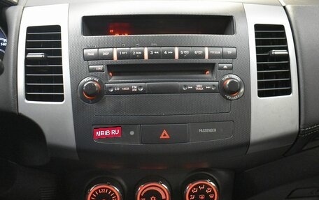 Mitsubishi Outlander III рестайлинг 3, 2011 год, 759 000 рублей, 11 фотография