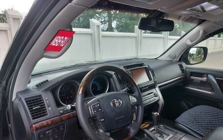 Toyota Land Cruiser 200, 2011 год, 3 280 000 рублей, 14 фотография