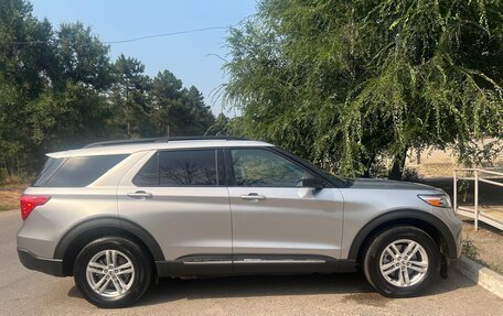 Ford Explorer VI, 2022 год, 3 690 000 рублей, 2 фотография