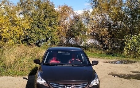 Hyundai Solaris II рестайлинг, 2016 год, 920 000 рублей, 2 фотография