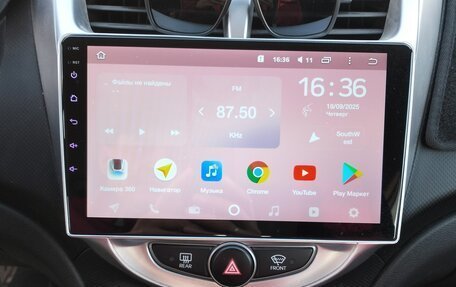 Hyundai Solaris II рестайлинг, 2016 год, 920 000 рублей, 15 фотография