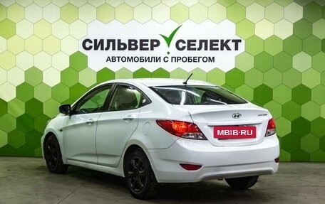 Hyundai Solaris II рестайлинг, 2011 год, 650 000 рублей, 6 фотография