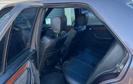 Mercedes-Benz E-Класс, 1993 год, 800 000 рублей, 7 фотография