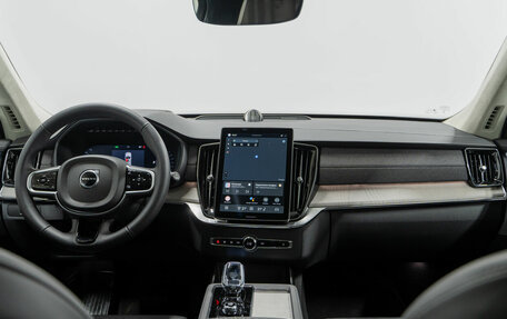 Volvo XC90 II рестайлинг, 2025 год, 11 490 000 рублей, 16 фотография