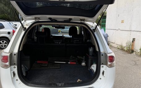 Mitsubishi Outlander III рестайлинг 3, 2013 год, 1 200 000 рублей, 15 фотография