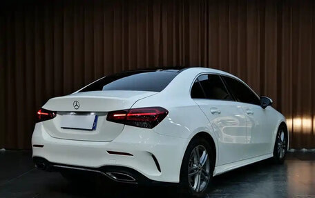 Mercedes-Benz A-Класс, 2021 год, 3 050 000 рублей, 4 фотография