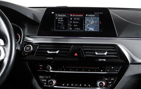 BMW 5 серия, 2019 год, 2 550 000 рублей, 13 фотография