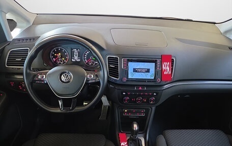 Volkswagen Sharan II, 2021 год, 3 520 000 рублей, 4 фотография